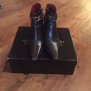 Couture Donald J Pliner heel booties