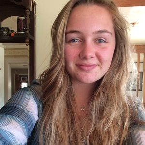 Meet your Posher, Niella