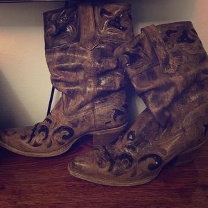 Corral boots with black sequins