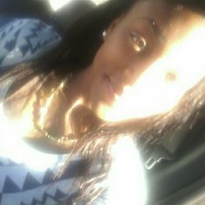 Meet your Posher, Alize