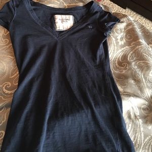 Abercrombie v neck