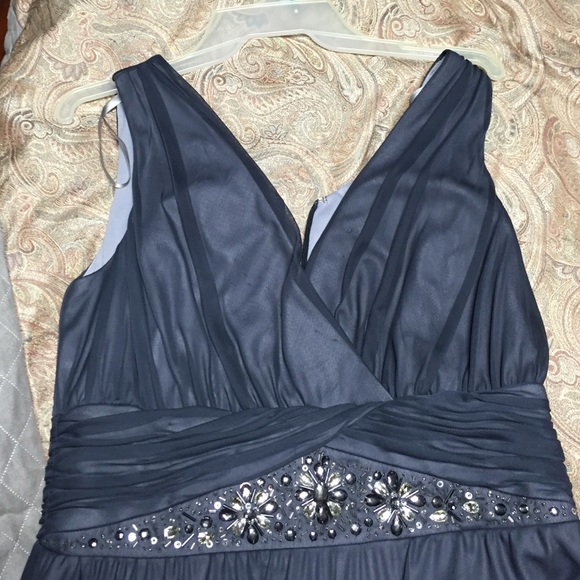 Grey dress - Picture 2 of 4