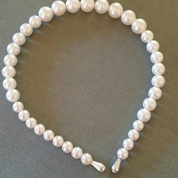Pearl headband