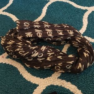New York scarf