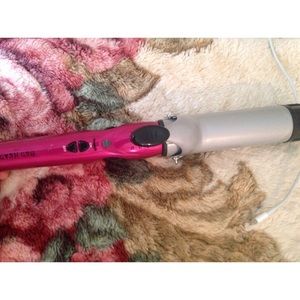 a curling iron