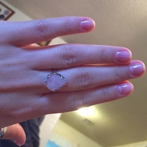 Kendra Scott ring barely worn size 8