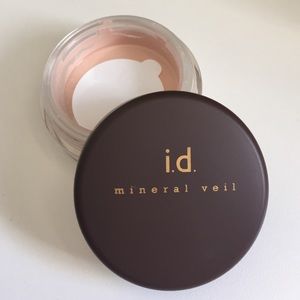 Bare Escentuals mineral veil