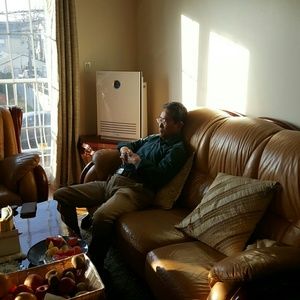 Meet your Posher, Tom