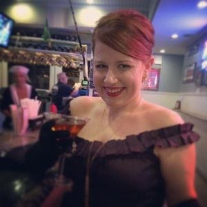 Meet your Posher, Elizabeth