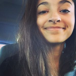 Meet your Posher, Ally