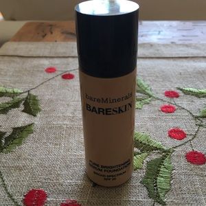 Bare minerals bareskin pure brightening foundation