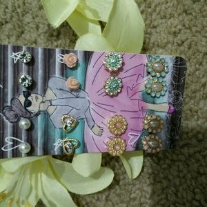 8 pack Aeropastale earrings