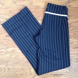 Lululemom Pin-Striped Yoga Pant