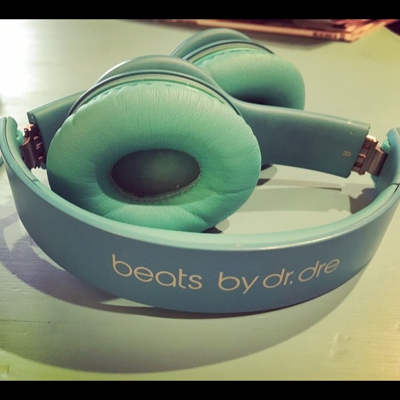 Beats Solo HD On-Ear Headphone - Teal - Picture 2 of 3