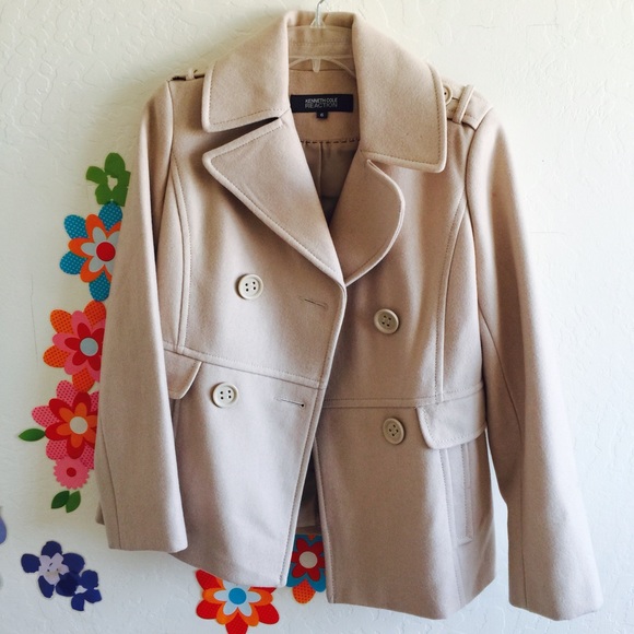 Holiday Sales!!! - Beautiful Ivory Coat - Size 6