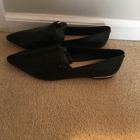 Ivanka Trump Black Leather pointed toe flat shoe
