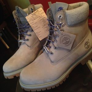 Size 9 Men's Timberlands