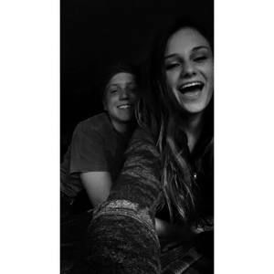 Meet your Posher, Kaitlyn