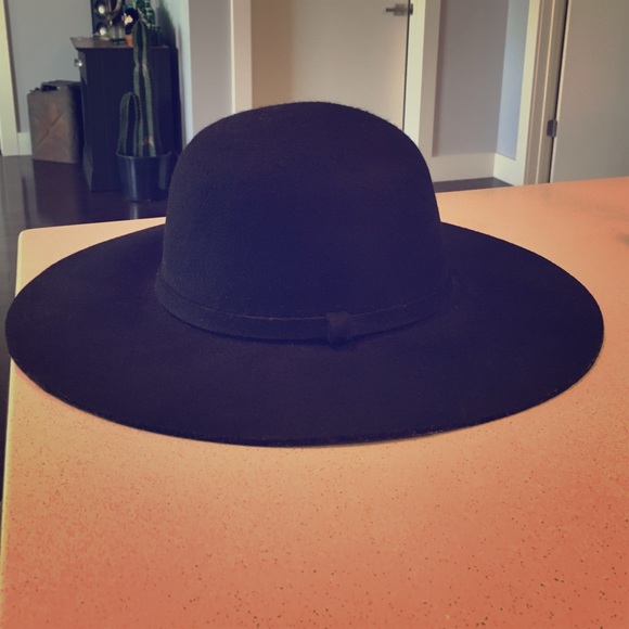 DEENA & OZZY felt floppy hat 100% wool BLACK