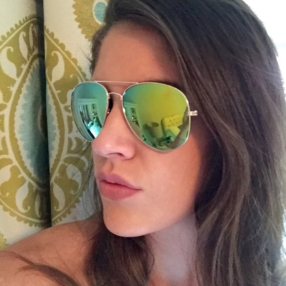 Green mirrored aviator sunnies - Picture 4 of 4
