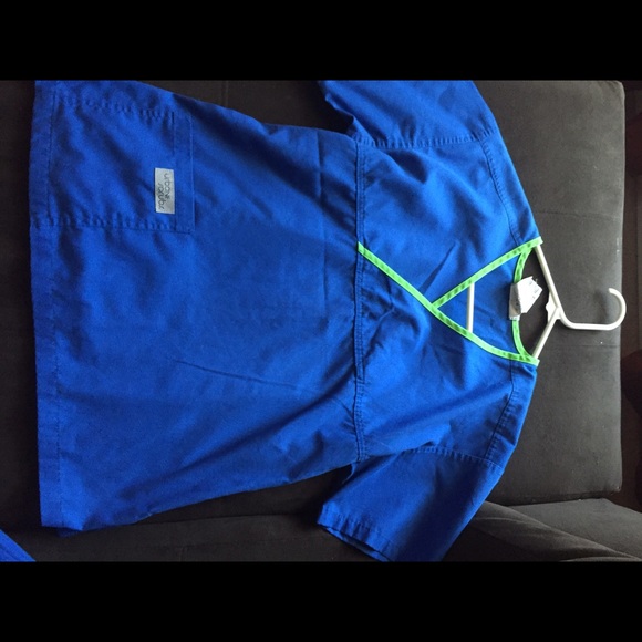 Blue Urbane Scrub set