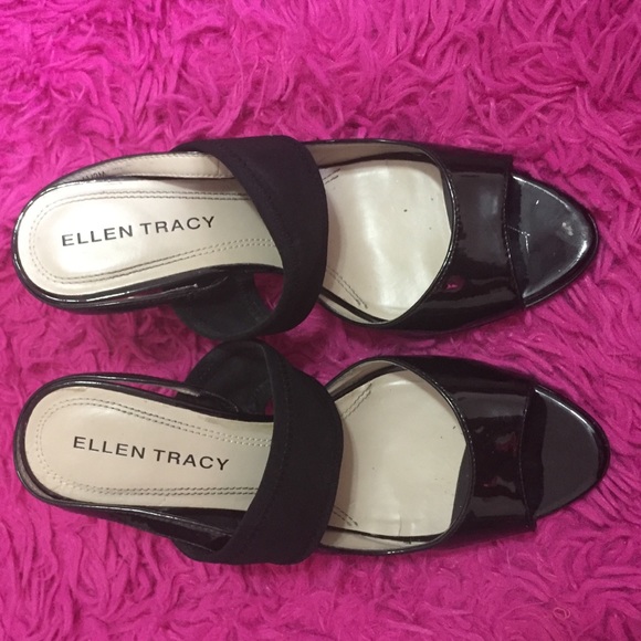 Ellen Tracy heels