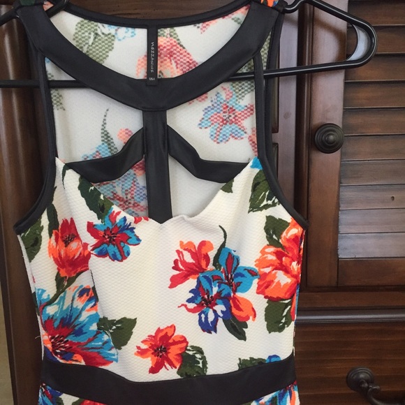 NEW Caged Peplum Top