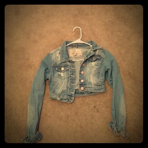 Jean jacket - Picture 1 of 1