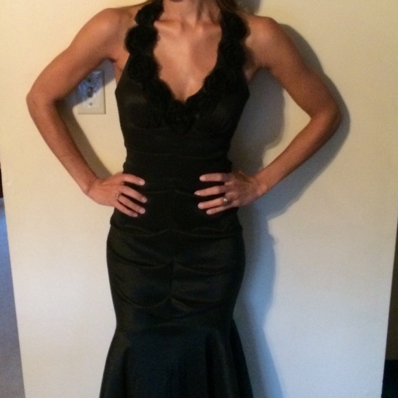 Xscape formal dress
