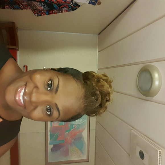 Meet your Posher, Latoya