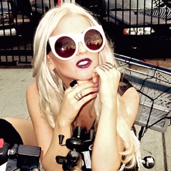 lululemon athletica Accessories - SOLD🚫 Oversized Cat Eye Sunglasses White/Tortoise