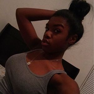 Meet your Posher, Kina