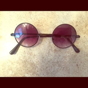 Lennon style round sunglasses