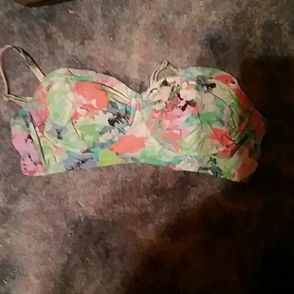 A cute floral bikini too