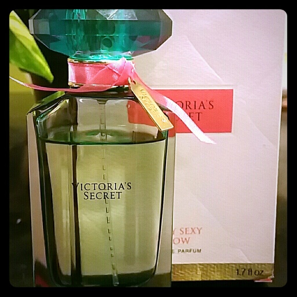 Victoria's Secret Limited E. Very Sexy Now Perfume