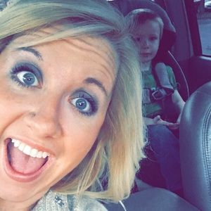 Meet your Posher, Lynn ann