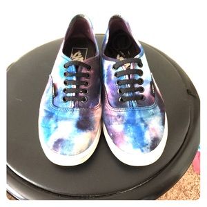 Galaxy Vans  Size: 5