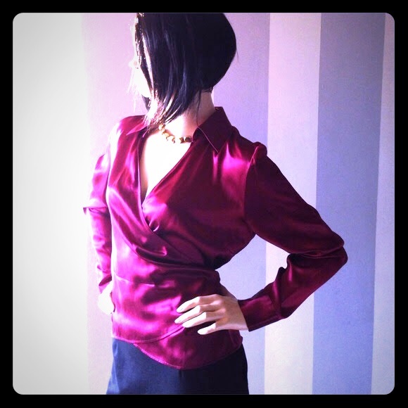 Ann Taylor 100% Silk Long sleeve Blouse (Size 12)