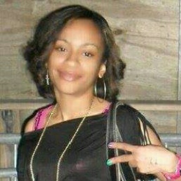 Meet your Posher, Jasmin - Picture 3 of 4