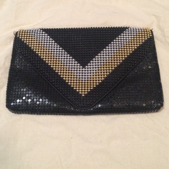 Metallic clutch