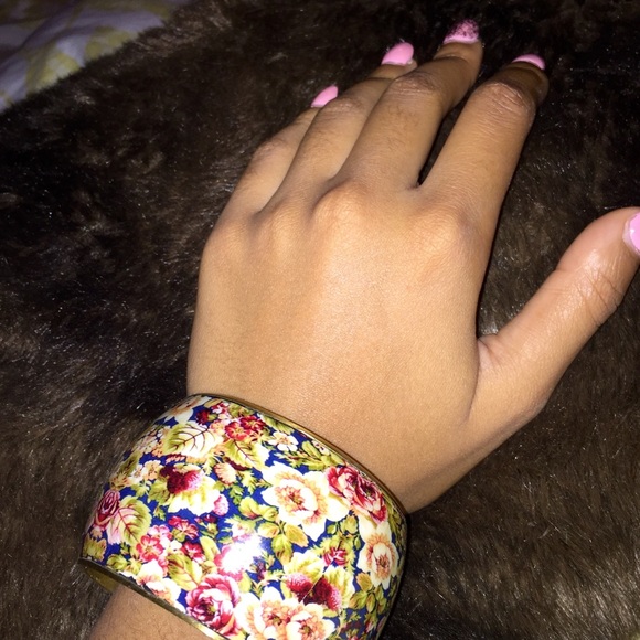 Floral Bangle With Gold Accents - Picture 1 of 1