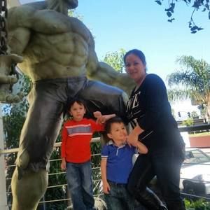 Meet your Posher, Anahi