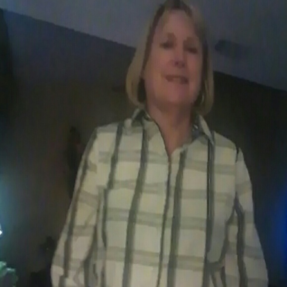 Meet your Posher, Diedre - Picture 1 of 1