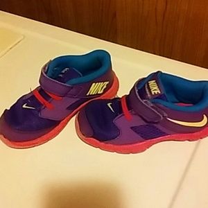 Nike size 10 lil girls