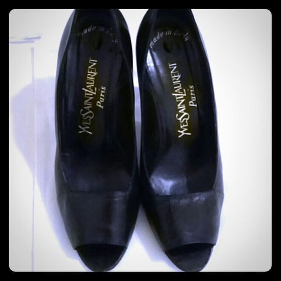 Yves saint laurent heels - Picture 1 of 3