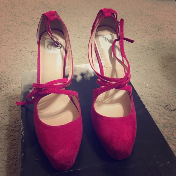 Dolce Vita Blair Pink Suede Pumps