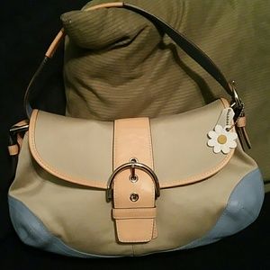 🎉Sale 🎉 Coach hamptons 1816 shoulder bag