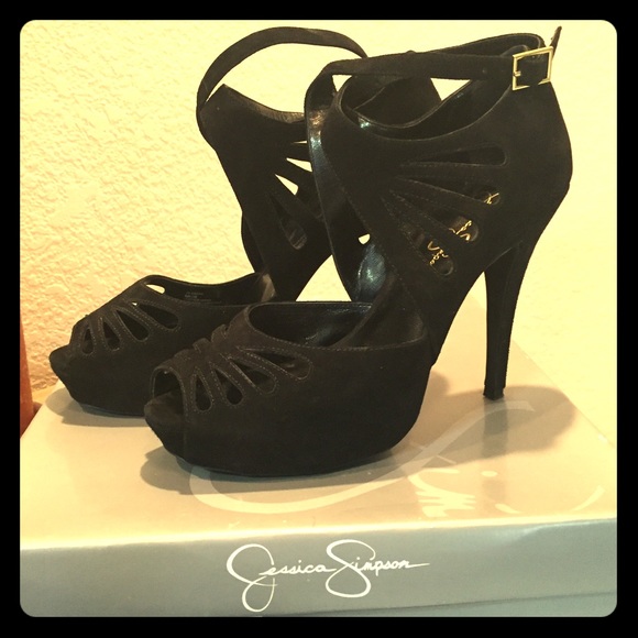 Jessica Simpson "Amona" heels