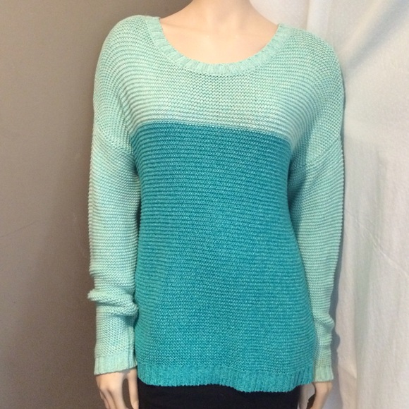 Forever 21 Sweaters - ❌SOLD❌ Mint Color Blocked Chunky Knit Sweater