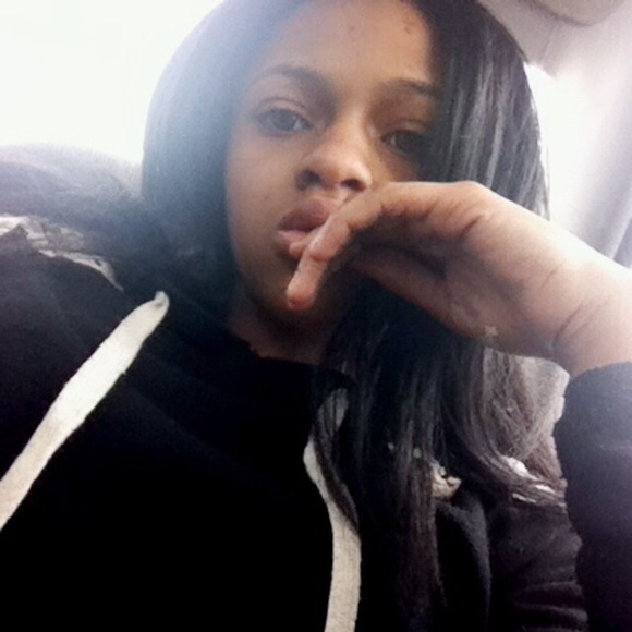 Meet your Posher, Lilyen - Picture 1 of 1